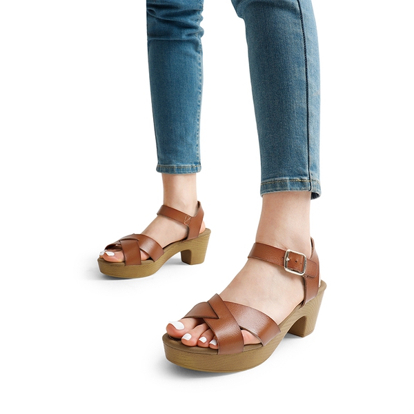 9 Versatile Brown Sandals For Women To Look Appeal-Dream Pairs
