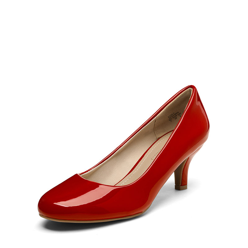 Low heel discount round toe pumps