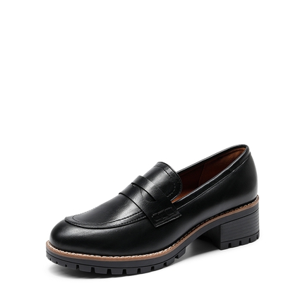 Fashionable slip resistant shoes new arrivals