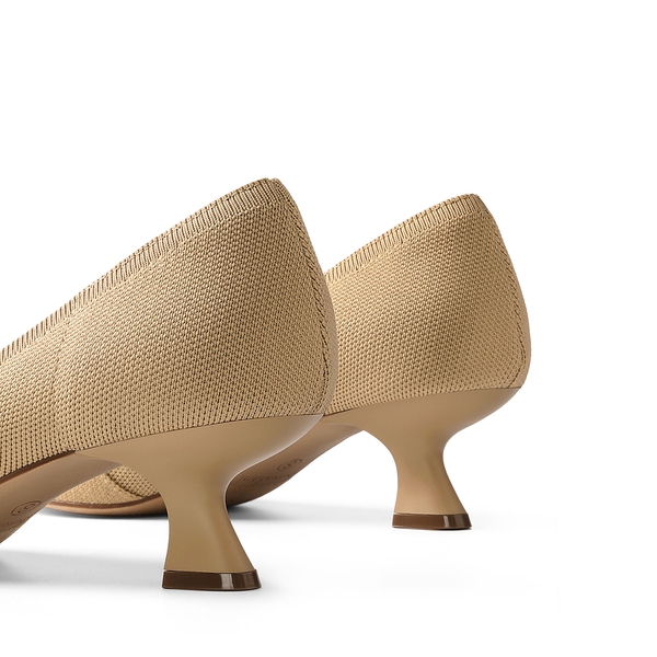 Beige kitten sale heel pumps