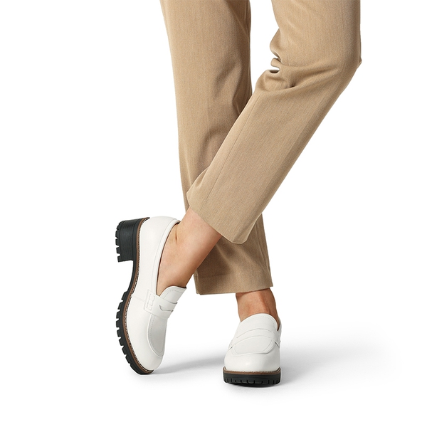 12 Types Of Business Casual Shoes For Women's Outfits